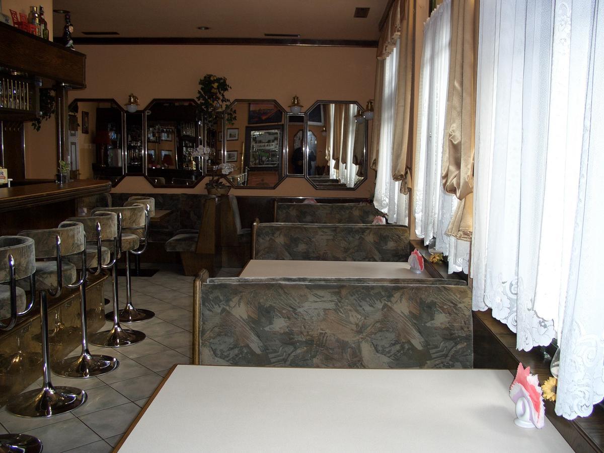 Hotel Alga Ustka Kültér fotó